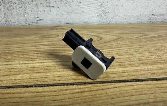Ford S-MAX Airbag deployment crash/impact sensor AM5T14B342AA 100805204
