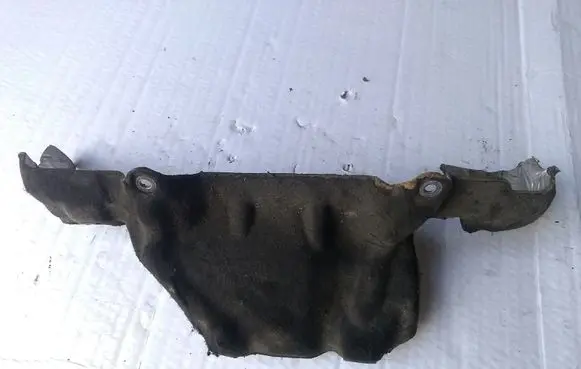 Mazda 2 Heat shield in engine bay 
