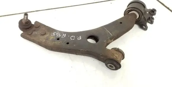 Ford Focus Front lower control arm/wishbone