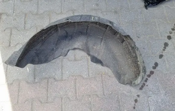 Toyota Prius (XW20) Rear arch fender liner splash guards LEWY
