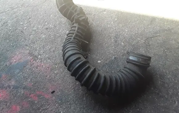 Renault Master II Intercooler hose/pipe 8200607746