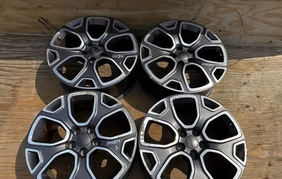 Jeep Renegade R18 carbon fiber rim 5XA66LAUAA