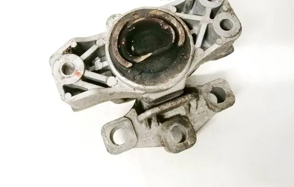 Alfa Romeo 159 Engine mount bracket a236013