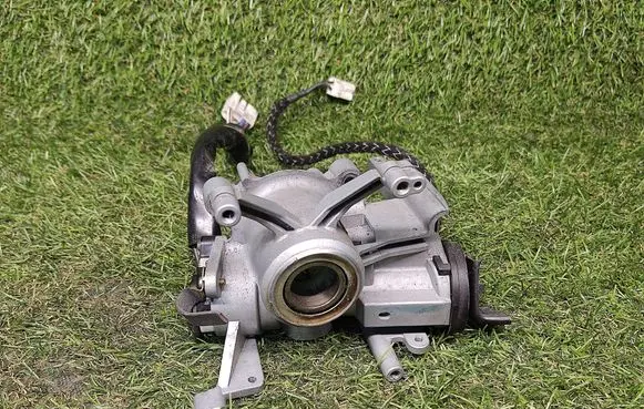 Opel Frontera B Ignition lock