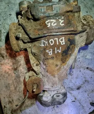 Mercedes-Benz E W124 Rear differential