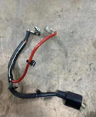 Volkswagen PASSAT B8 Positive cable (battery) 5Q0971228A