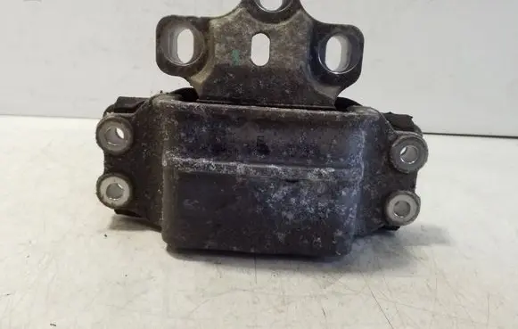 Audi TT TTS Mk2 Gearbox mount 8J0199555F