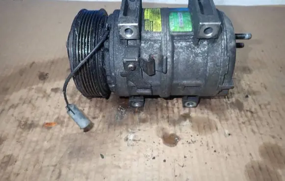 Volvo S40, V40 Air conditioning (A/C) compressor (pump) 30899721 0914786982