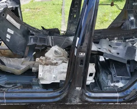 Volkswagen Touareg III Pillar (middle) 