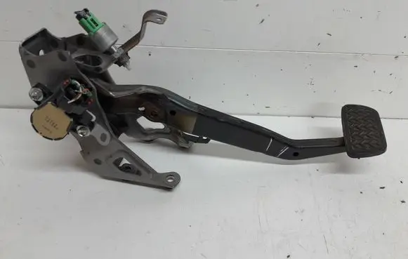 Toyota Prius (XW20) Brake pedal 8951047010
