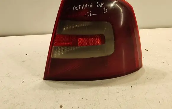 Skoda Octavia Mk2 (1Z) Rear/tail lights 1Z5945112A