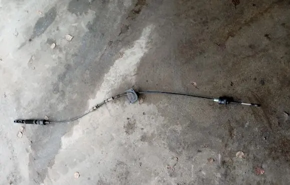 Mitsubishi Outlander Gear shift cable linkage 2430A072