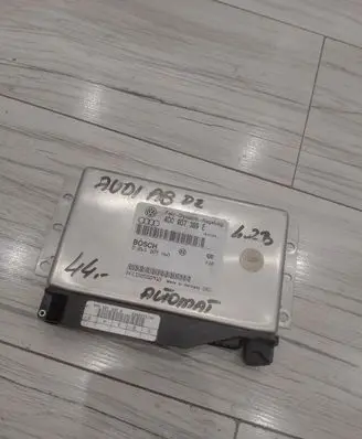 Audi RS5 Engine control unit/module ECU 4D0907389E