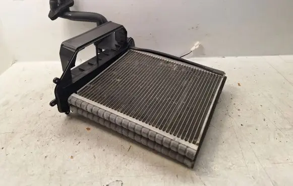 Toyota Avensis T250 Air conditioning (A/C) radiator (interior) 8850105080 8889905060