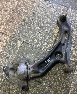 Honda Insight Front lower control arm/wishbone