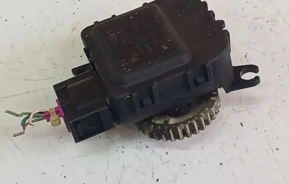 Audi A2 Air flap motor/actuator 6q0907511A