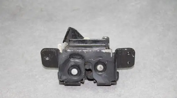 Dodge Caliber Tailgate/trunk/boot lock/catch/latch 176AAA