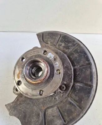 Skoda Superb B6 (3T) Front wheel hub spindle knuckle
