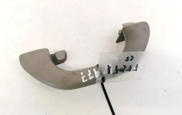 Volkswagen PASSAT B6 Rear interior roof grab handle