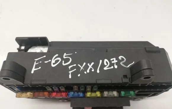 BMW 7 E65 E66 Fuse box set 6900583