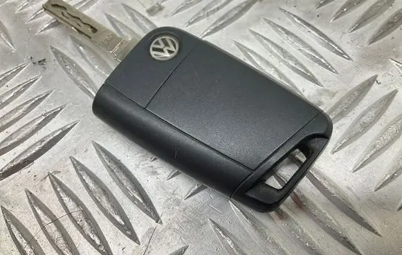 Volkswagen Golf Sportsvan Ignition key/card 5G6959752Q