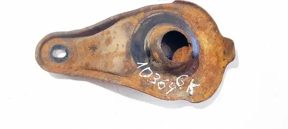 Toyota Avensis T270 Front coil spring rubber mount 