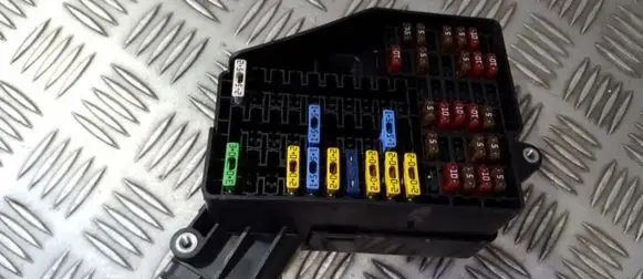 Skoda Fabia Mk1 (6Y) Fuse box set