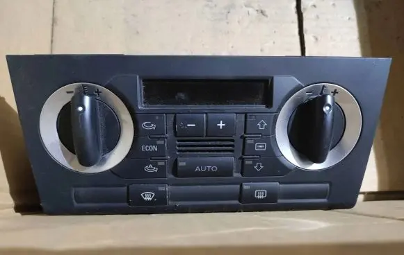 Audi A3 S3 8P Climate control unit 8P0820043H 412206018027