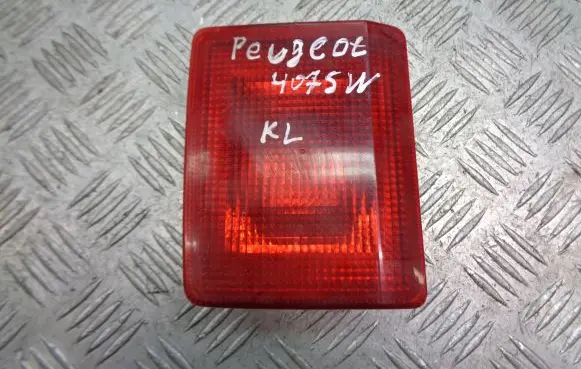 Peugeot 407 Tailgate rear/tail lights