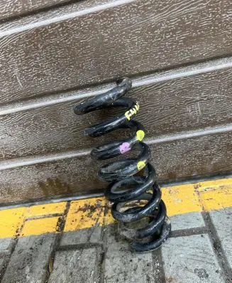 Mercedes-Benz E C207 W207 Rear coil spring F4166