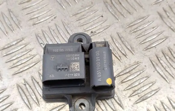 Mercedes-Benz B W246 W242 Glow plug pre-heat relay A6519000900 12073030661 1207303088
