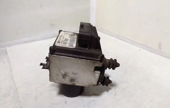 Volkswagen PASSAT B6 ABS Pump 3C0614109C 16431601 16431501C