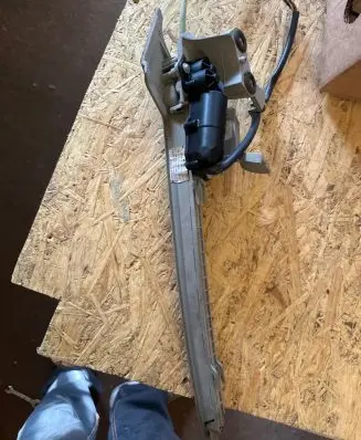 Mercedes-Benz E W212 Curtain motor A2128202942