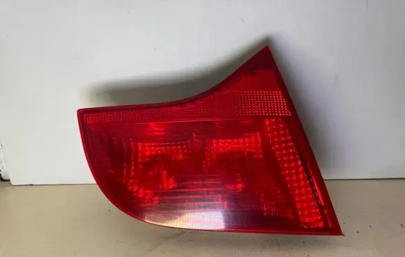 Audi A4 S4 B7 8E 8H Tailgate rear/tail lights 8E9945093 484501 484571