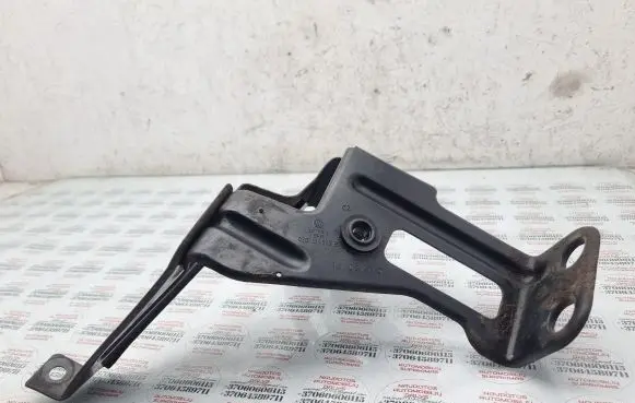 Audi A6 S6 C6 4F Intercooler pipe mounting bracket 03G131529B