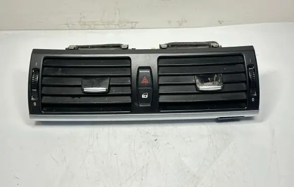 BMW X5 E70 Dash center air vent grill 9210705 64229210705