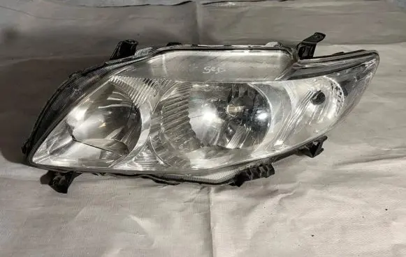 Toyota Corolla E140 E150 Headlight/headlamp