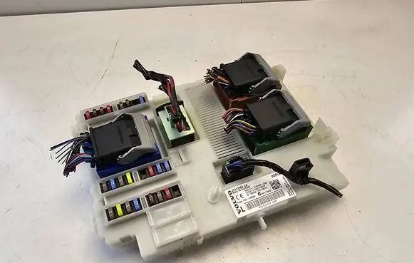 Volvo V60 Fuse module 31412969AA 31412969 3659AF01125TP