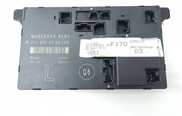 Mercedes-Benz E W211 Door control unit/module 2118200326 211820032608 8398172