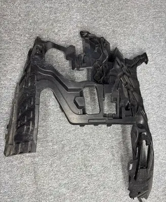 BMW X6 G06 Front bumper mounting bracket 51118085665 8085665 10503420