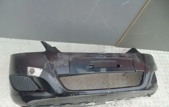 Opel Zafira B Front bumper
