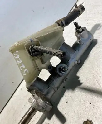 Honda Civic Brake fluid reservoir 