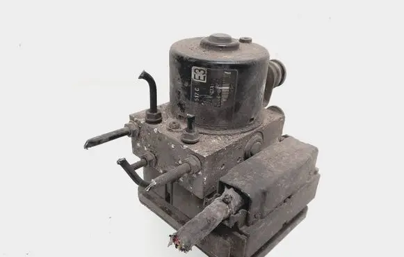 Skoda Octavia Mk2 (1Z) ABS Pump 1k0907379e 1k0614517c