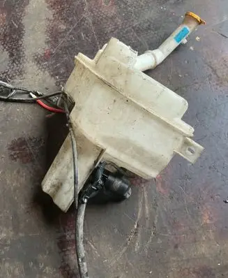 Mazda 5 Windshield washer fluid reservoir/tank 860142728