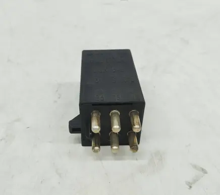 Mercedes-Benz W123 Other relay 0008210863 A0008210863