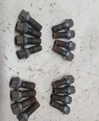 Mini One - Cooper Clubman R55 Nuts/bolts 