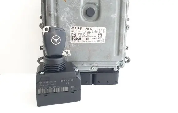 Engine ECU kit and lock set