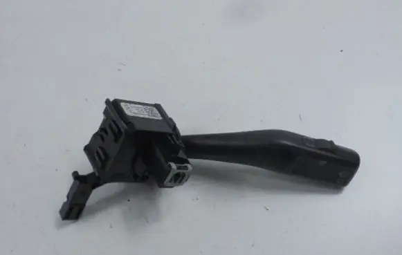 Volkswagen Golf IV Wiper switch 1K0953519