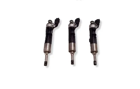 Opel Mokka B Fuel injectors set 0261500755 9830304880