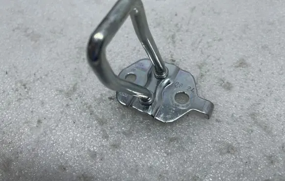BMW i4 Loading door lock loop/hook striker 7487569 5124748756903